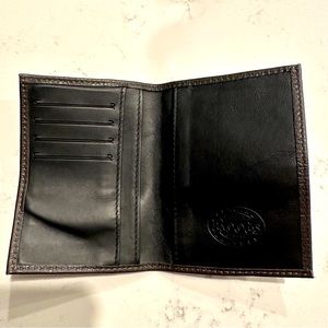 NEW Wheels Up Men’s leather wallet